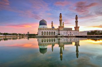 Colorful sunrise over floating mosque in Kota Kinabalu, Sabah Borneo, Malaysia.